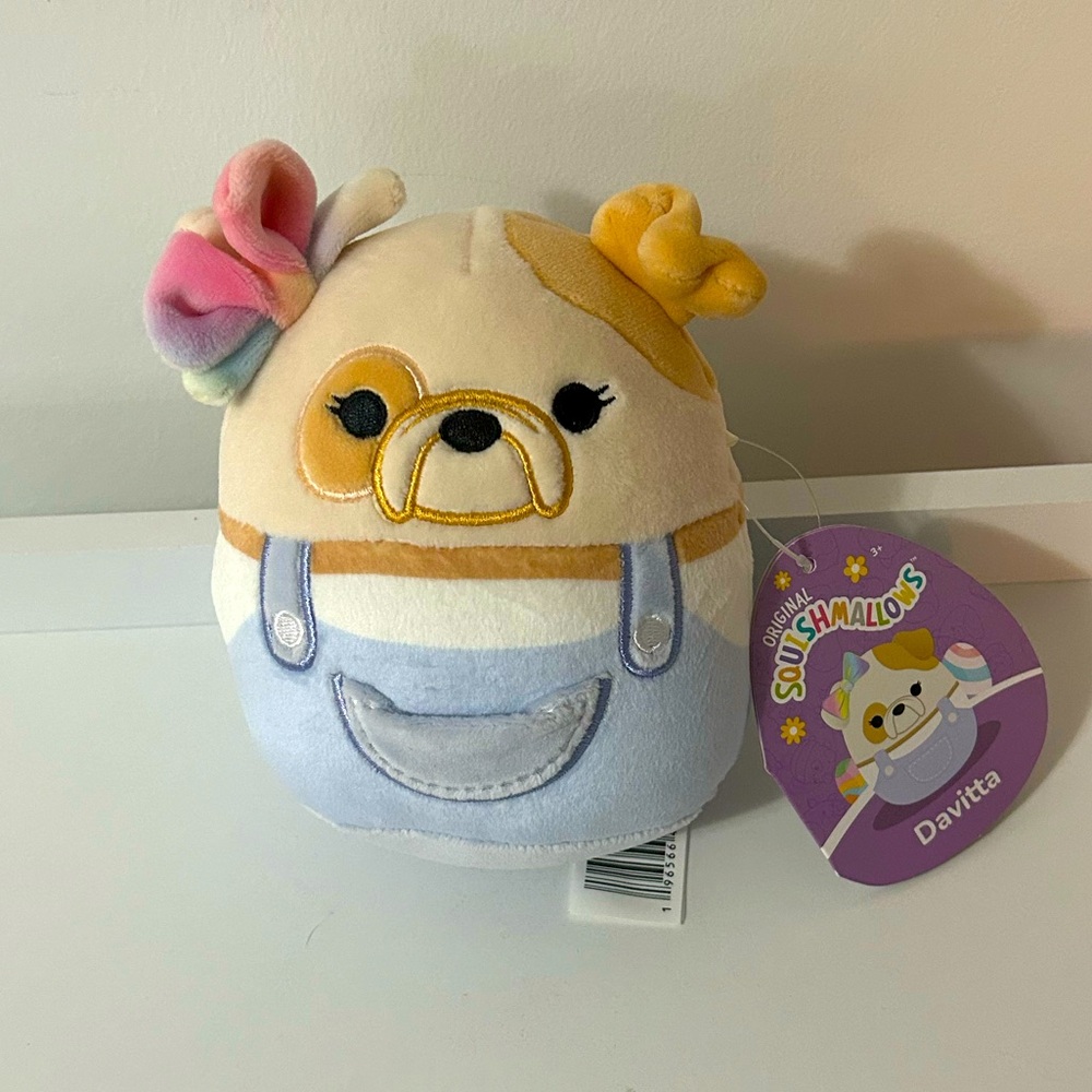 Squishmallows Plushie Davitta Bulldog With Tags 5”